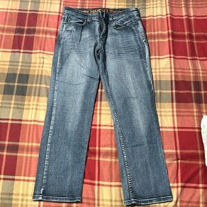 Urban Pipeline Max Flex Jeans 32X30 relaxed straight jeans.